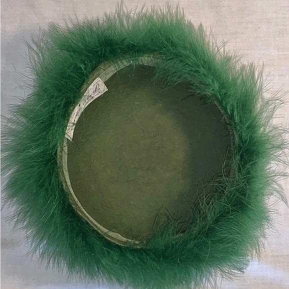 1940s Close to NEW - STUNNING by Jerry Yates-Iridescent Feather Top & Fuzzy! - Picture 7 of 9